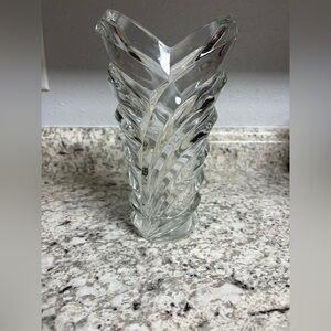 Vintage Design Mikasa Crystal Wyndham Vase